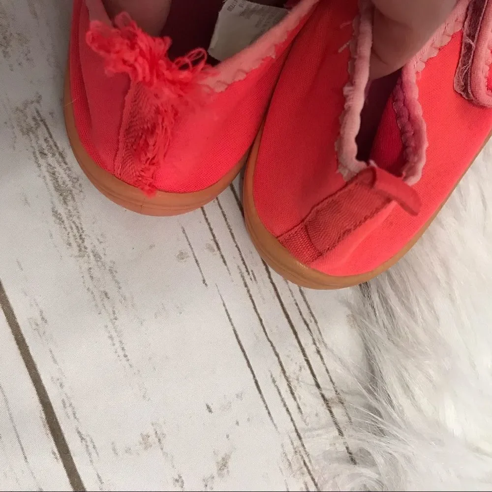 SALE!‎ 🌷Cat & Jack Water Shoes Kids Girls Boys Medium 2 / 3 sale